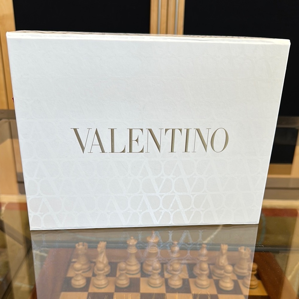 Valentino Elegant White Gift Box
